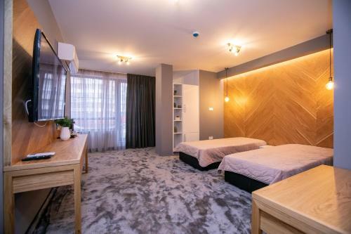 Hostal B&d Apartments Delux, New