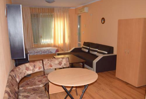 Apartamento Evi Aparments 3