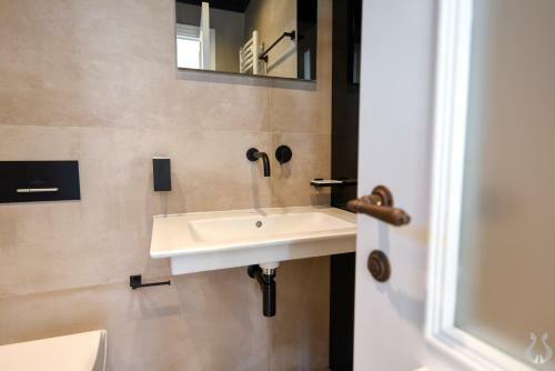 Orpheus Apartments & Rooms
