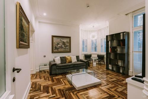 Orpheus Apartments & Rooms
