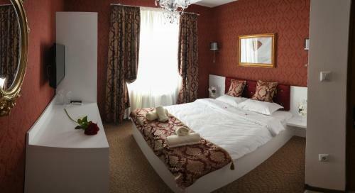 Antiques & Gold Boutique Hotel