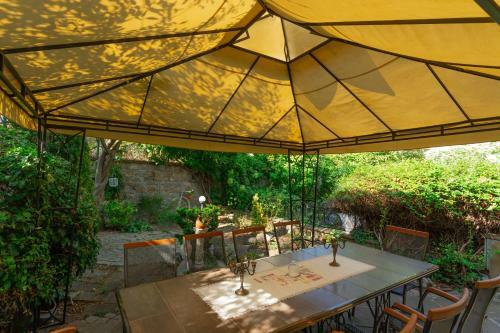 Hostal Chamurkov City House & Garden
