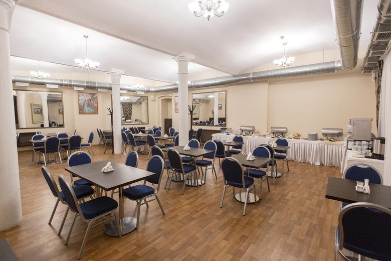 Matreshka Hotel