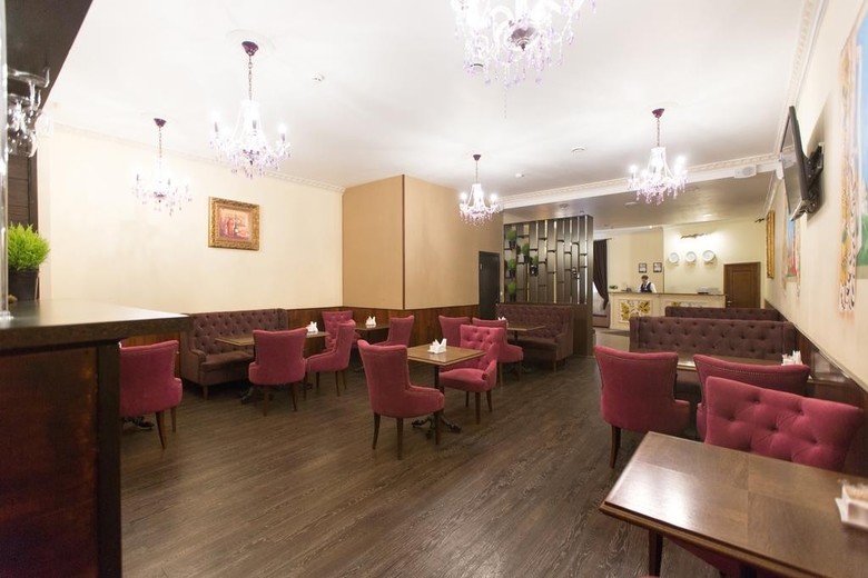 Matreshka Hotel