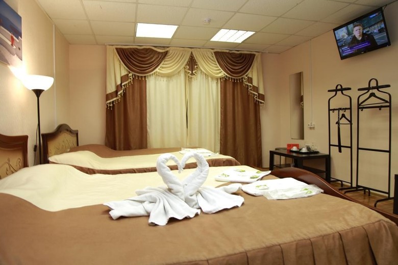 Fab Mini Hotel
