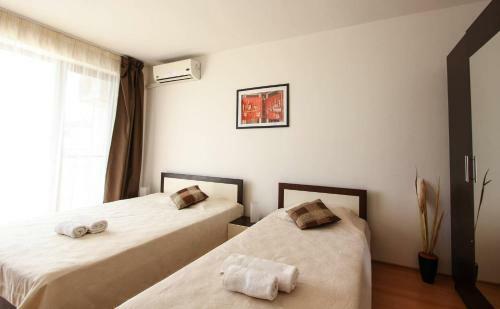 Seaside Garden 2 Bedroom Apartment For 4+1 Pax