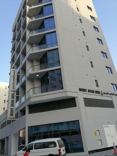 Hotel Infinity Juffair Suites