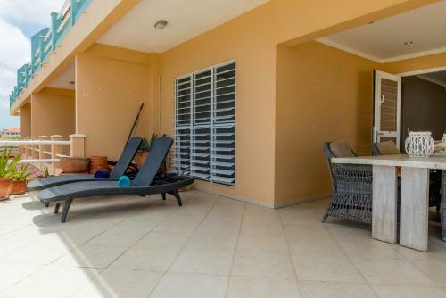 Apartamento Oceanfront Grouper At Den Laman