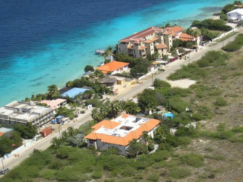 Apartment 1 And 5 In Windsock Beach Resort