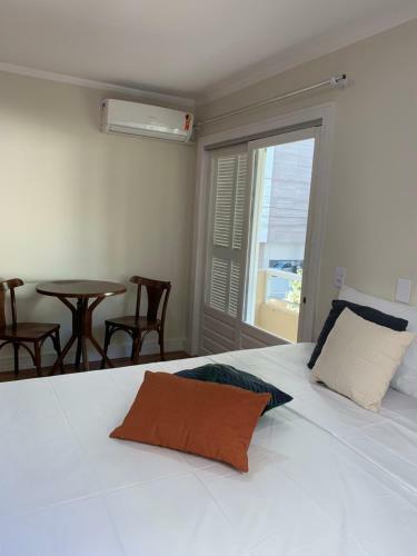 Hostal Pousada Balne�rio Cambori�