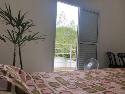 Quarto Com Banheiro