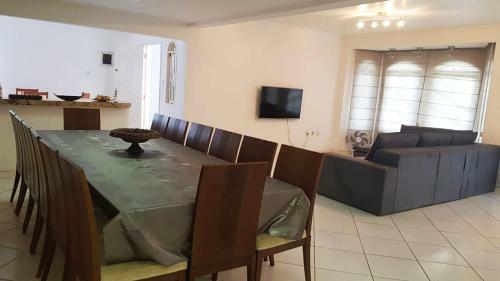 Casa Ampla Com Piscina, Sal�o de Jogos E Wi-fi
