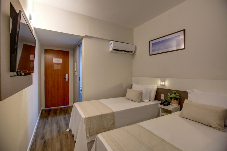 Hotel Bristol Easy Caratinga - Mg