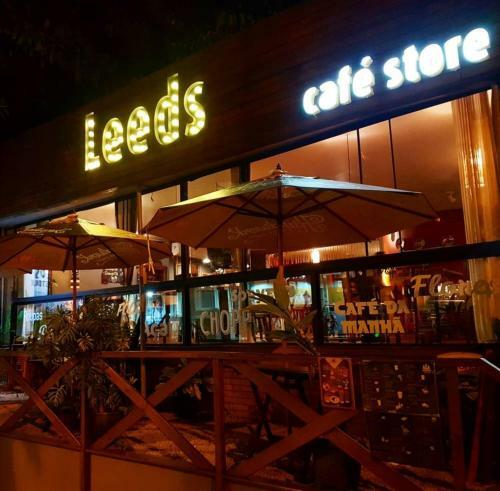 Hostal Leeds Caf� Store