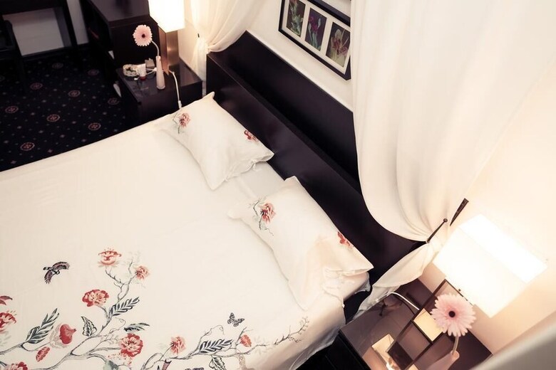 Hotel 45