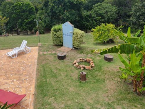 Fuja Fase Vermelha - Ch�cara Com Piscina 3 Suites