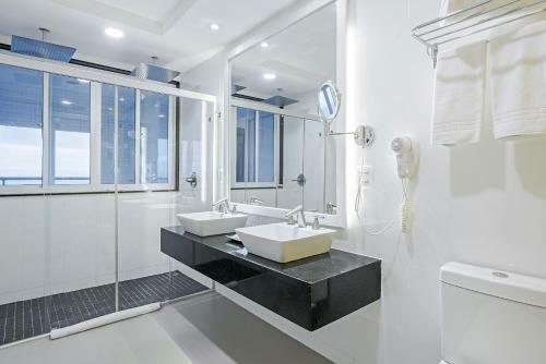 Hotel Candeias Guaruj�