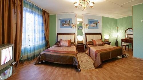 Shakhter Hotel