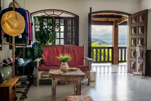 Nalu Ibicu� Beach House
