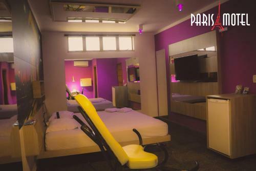 Paris Motel