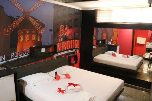 Paris Motel