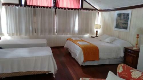 Hostal Pousada Mariza