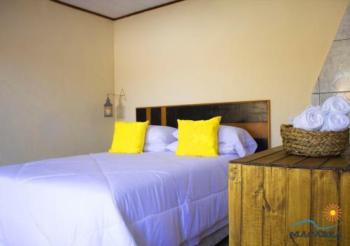 Hostal Macab�a