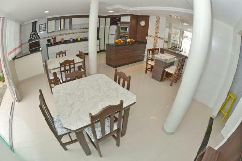 Hostal Pousada Joana Guest House