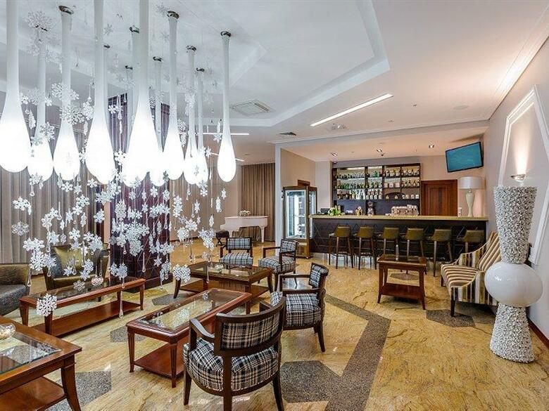 Raikin Plaza Hotel