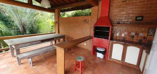 Casa Maria Comprida Em Araras Com 4 Quartos, Piscina E �rea Gourmet