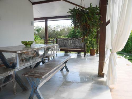Luxury Villa - Madeiro