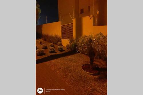 Apartamento T�rreo Com Jardim E Garagem