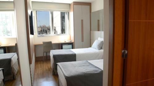 Hotel Atl�ntico Travel Copacabana