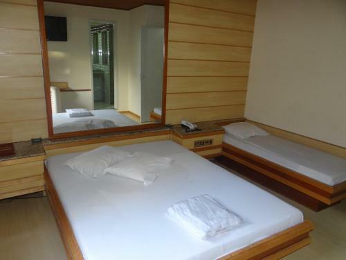 Hotel Hostal (Adults Only)