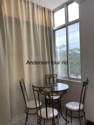 Apartamento Frente Mar de Copacabana