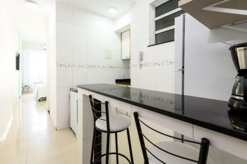 Apartamento Studio Com Linda Vista Para A Praia de Copacabana!