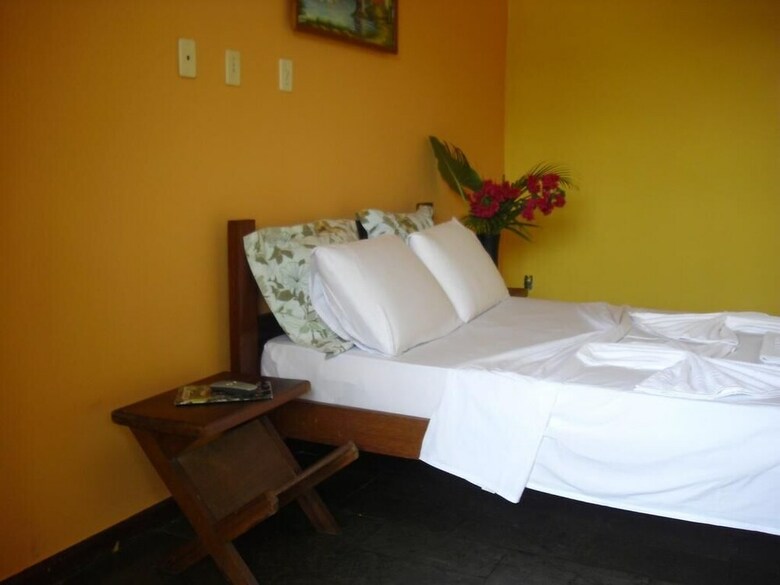 Hostal Pousada Bougainville