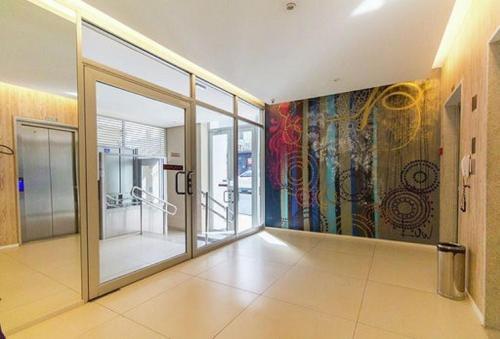 Apartamento C/infinity Pool Prox Shopping Frei Caneca 704