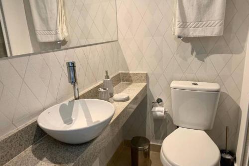 Apartamento Ap Prox Shopping Frei Caneca Cod811