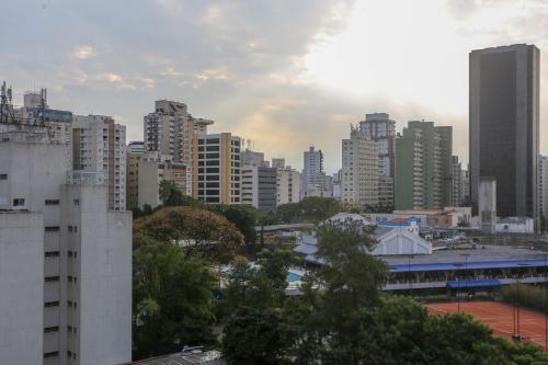 Apartamento Studio Augusta/freicaneca/s�rio Libanes Cd 304