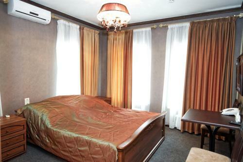 Posada Dostoevskiy Hotel
