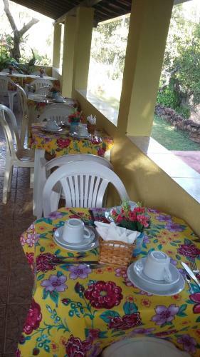 Hostal Pousada E Restaurante Maria Das Flores