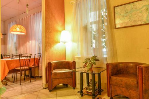 Aolla Hotel
