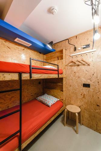 Simple Hostel