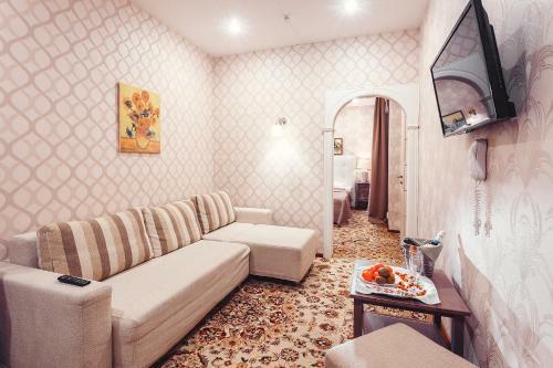 Tuchkov Hotel