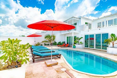 Ocean Front Villa Caprice 7 - Gated Community P. Pool