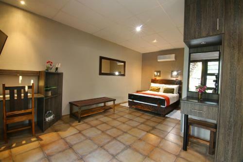Kalahari Arms Hotel