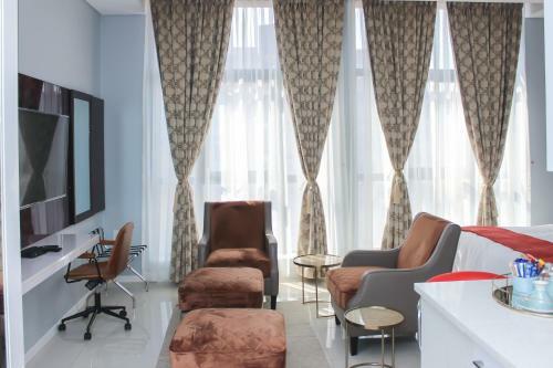 Green Avenue Apartments