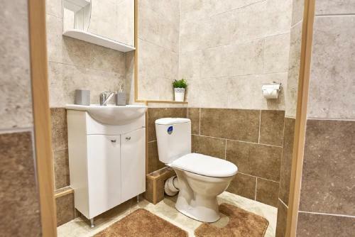 Paulmarie Apartments On Prs. Lenina, 19
