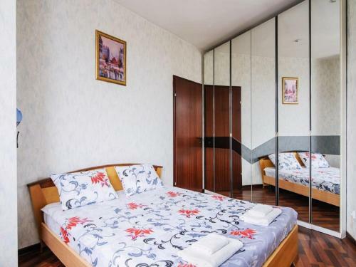 Apartment On Ploschad Popedy